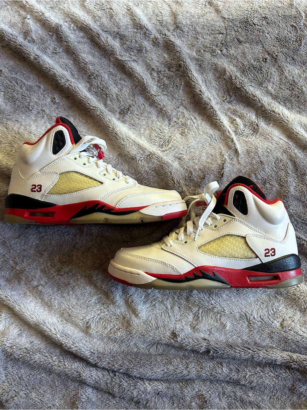 Nike Air Jordan Retro 5 Fire Red Black Tongue 2013 Size 6y Nwob